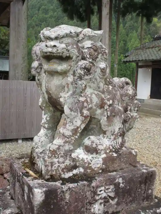 山國神社の狛犬
