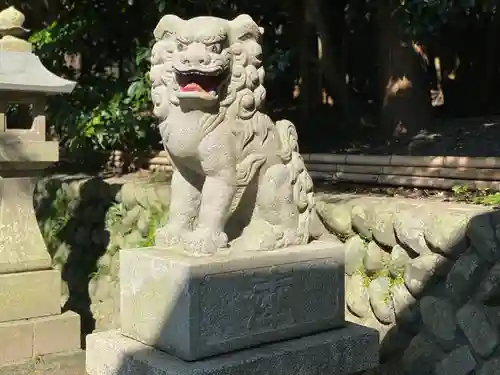 白羽神社の狛犬