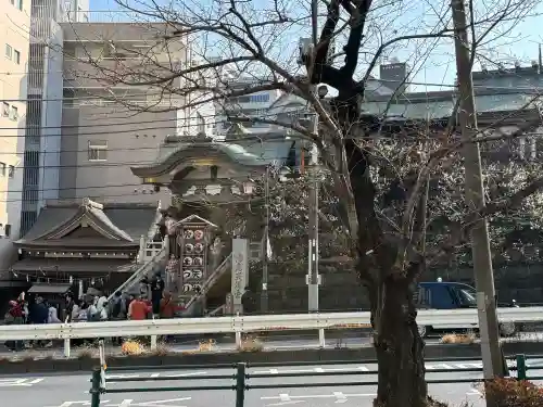 湯島天満宮の{uncategorized: "未分類", other: "その他", undefined: "問題あり", building: "その他建物", grave: "お墓", sacred_gate: "鳥居", guardian: "狛犬", statue: "像", buddha: "仏像", history: "歴史", nature: "自然", garden: "庭園", animal: "動物", pagoda: "塔", temizu: "手水舎", mountain_gate: "山門・神門", sanctuary: "本殿・本堂", subordinate: "末社・摂社", art: "芸術", scenery: "景色", jizo: "地蔵", ema: "絵馬", goshuin: "御朱印", omikuji: "おみくじ", items: "授与品その他", amulet: "お守り", goshuincho: "御朱印帳", eats: "食事", festival: "お祭り", votive_dance: "神楽", shichigosan: "七五三参", wedding: "結婚式", experience: "体験その他", initially: "初詣", around: "周辺", anti_infection: "感染症対策"}