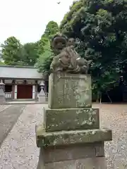 月読神社の狛犬