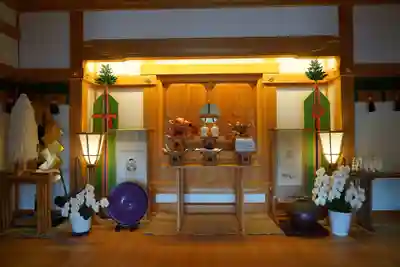 白根三吉神社の本殿・本堂