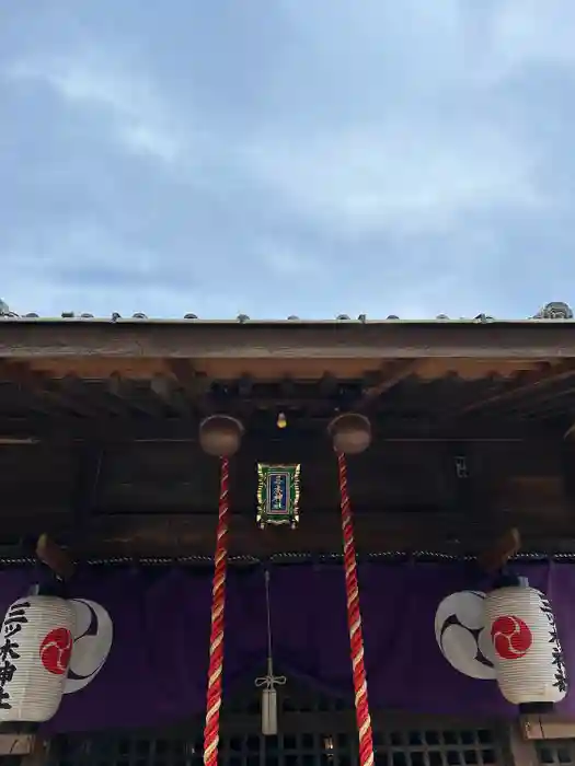 三ツ木神社の本殿