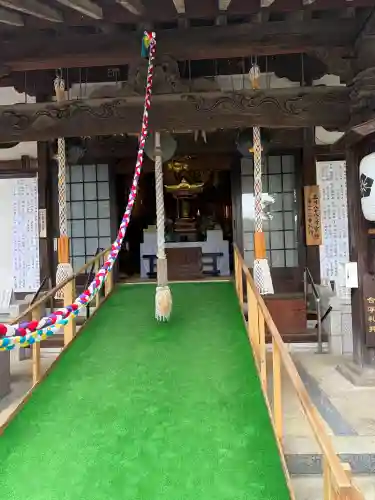 普門院蓮花寺の{uncategorized: "未分類", other: "その他", undefined: "問題あり", building: "その他建物", grave: "お墓", sacred_gate: "鳥居", guardian: "狛犬", statue: "像", buddha: "仏像", history: "歴史", nature: "自然", garden: "庭園", animal: "動物", pagoda: "塔", temizu: "手水舎", mountain_gate: "山門・神門", sanctuary: "本殿・本堂", subordinate: "末社・摂社", art: "芸術", scenery: "景色", jizo: "地蔵", ema: "絵馬", goshuin: "御朱印", omikuji: "おみくじ", items: "授与品その他", amulet: "お守り", goshuincho: "御朱印帳", eats: "食事", festival: "お祭り", votive_dance: "神楽", shichigosan: "七五三参", wedding: "結婚式", experience: "体験その他", initially: "初詣", around: "周辺", anti_infection: "感染症対策"}
