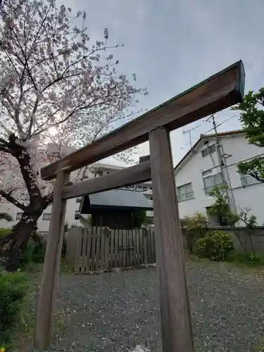 青衾神社（熱田神宮摂社）の鳥居