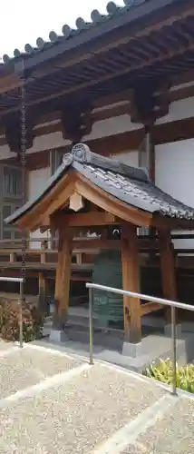 安養寺の{uncategorized: "未分類", other: "その他", undefined: "問題あり", building: "その他建物", grave: "お墓", sacred_gate: "鳥居", guardian: "狛犬", statue: "像", buddha: "仏像", history: "歴史", nature: "自然", garden: "庭園", animal: "動物", pagoda: "塔", temizu: "手水舎", mountain_gate: "山門・神門", sanctuary: "本殿・本堂", subordinate: "末社・摂社", art: "芸術", scenery: "景色", jizo: "地蔵", ema: "絵馬", goshuin: "御朱印", omikuji: "おみくじ", items: "授与品その他", amulet: "お守り", goshuincho: "御朱印帳", eats: "食事", festival: "お祭り", votive_dance: "神楽", shichigosan: "七五三参", wedding: "結婚式", experience: "体験その他", initially: "初詣", around: "周辺", anti_infection: "感染症対策"}