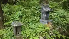 十殿神社の末社