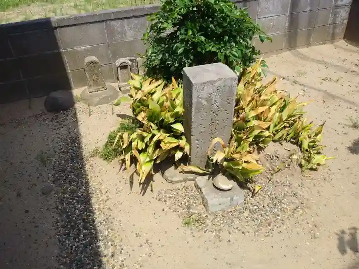 鶴ヶ居不動のその他建物