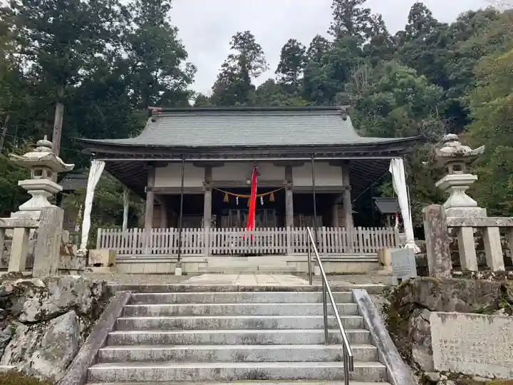 黒田神社の本殿・本堂