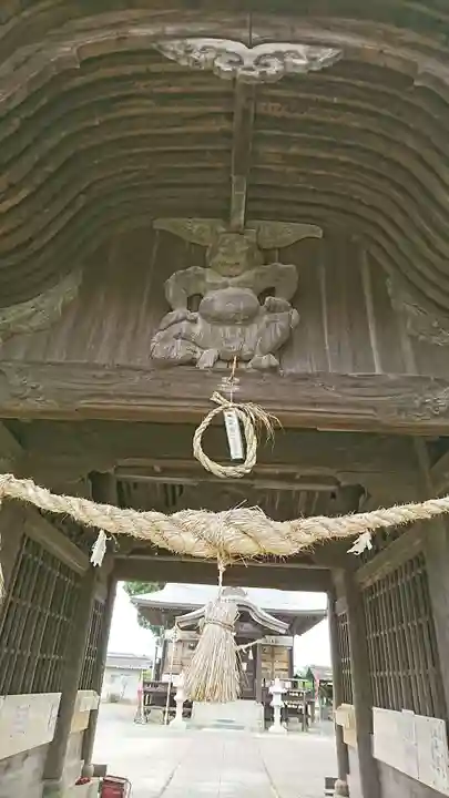 梅林八幡宮の山門・神門