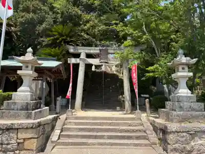 周防國総社宮 佐波神社の{uncategorized: "未分類", other: "その他", undefined: "問題あり", building: "その他建物", grave: "お墓", sacred_gate: "鳥居", guardian: "狛犬", statue: "像", buddha: "仏像", history: "歴史", nature: "自然", garden: "庭園", animal: "動物", pagoda: "塔", temizu: "手水舎", mountain_gate: "山門・神門", sanctuary: "本殿・本堂", subordinate: "末社・摂社", art: "芸術", scenery: "景色", jizo: "地蔵", ema: "絵馬", goshuin: "御朱印", omikuji: "おみくじ", items: "授与品その他", amulet: "お守り", goshuincho: "御朱印帳", eats: "食事", festival: "お祭り", votive_dance: "神楽", shichigosan: "七五三参", wedding: "結婚式", experience: "体験その他", initially: "初詣", around: "周辺", anti_infection: "感染症対策"}