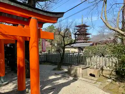孫太郎稲荷神社（薬師寺境内社）(奈良県)