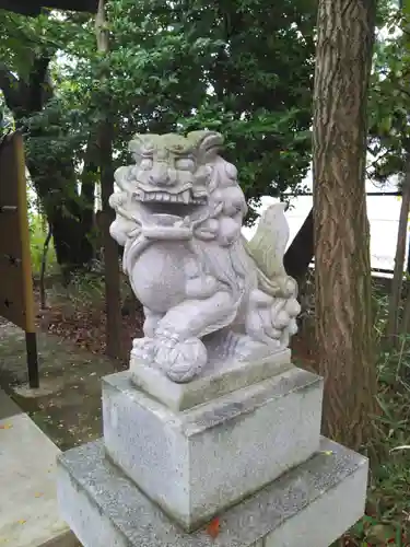 三社神社の狛犬