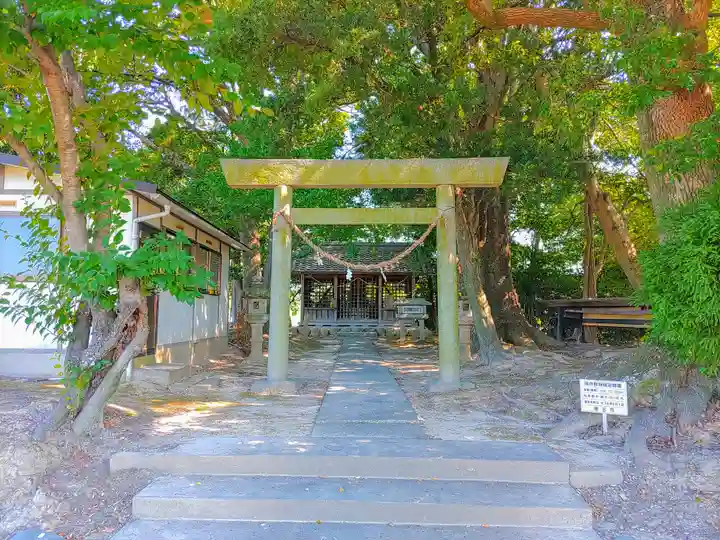 神明社(甲新田甲中)の鳥居