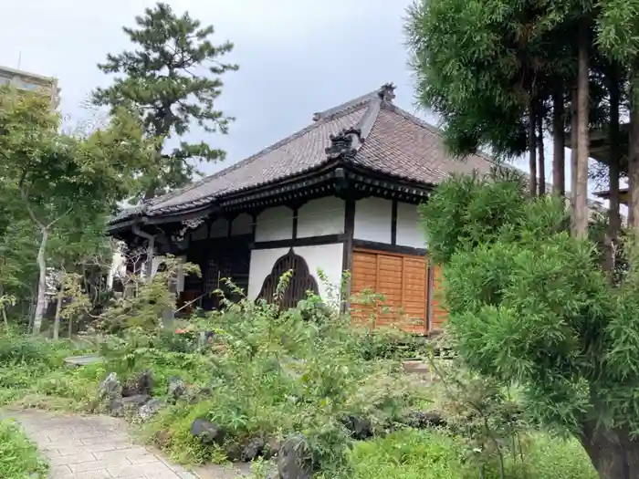 明長寺の本殿