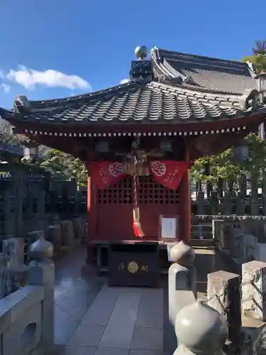 成田山新勝寺の{uncategorized: "未分類", other: "その他", undefined: "問題あり", building: "その他建物", grave: "お墓", sacred_gate: "鳥居", guardian: "狛犬", statue: "像", buddha: "仏像", history: "歴史", nature: "自然", garden: "庭園", animal: "動物", pagoda: "塔", temizu: "手水舎", mountain_gate: "山門・神門", sanctuary: "本殿・本堂", subordinate: "末社・摂社", art: "芸術", scenery: "景色", jizo: "地蔵", ema: "絵馬", goshuin: "御朱印", omikuji: "おみくじ", items: "授与品その他", amulet: "お守り", goshuincho: "御朱印帳", eats: "食事", festival: "お祭り", votive_dance: "神楽", shichigosan: "七五三参", wedding: "結婚式", experience: "体験その他", initially: "初詣", around: "周辺", anti_infection: "感染症対策"}