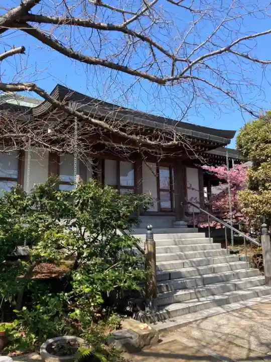 無量光寺の本殿・本堂