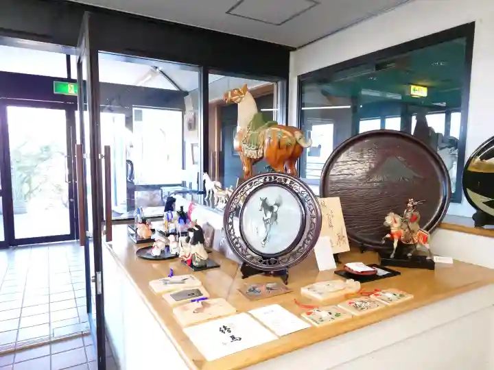 座間神社の{uncategorized: "未分類", other: "その他", undefined: "問題あり", building: "その他建物", grave: "お墓", sacred_gate: "鳥居", guardian: "狛犬", statue: "像", buddha: "仏像", history: "歴史", nature: "自然", garden: "庭園", animal: "動物", pagoda: "塔", temizu: "手水舎", mountain_gate: "山門・神門", sanctuary: "本殿・本堂", subordinate: "末社・摂社", art: "芸術", scenery: "景色", jizo: "地蔵", ema: "絵馬", goshuin: "御朱印", omikuji: "おみくじ", items: "授与品その他", amulet: "お守り", goshuincho: "御朱印帳", eats: "食事", festival: "お祭り", votive_dance: "神楽", shichigosan: "七五三参", wedding: "結婚式", experience: "体験その他", initially: "初詣", around: "周辺", anti_infection: "感染症対策"}