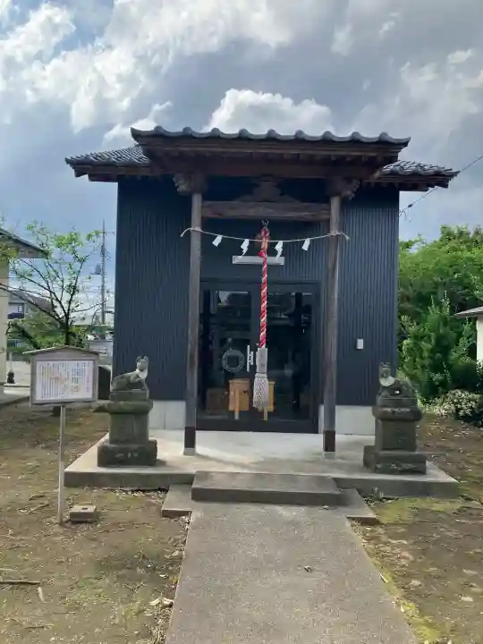 境香取神社の{uncategorized: "未分類", other: "その他", undefined: "問題あり", building: "その他建物", grave: "お墓", sacred_gate: "鳥居", guardian: "狛犬", statue: "像", buddha: "仏像", history: "歴史", nature: "自然", garden: "庭園", animal: "動物", pagoda: "塔", temizu: "手水舎", mountain_gate: "山門・神門", sanctuary: "本殿・本堂", subordinate: "末社・摂社", art: "芸術", scenery: "景色", jizo: "地蔵", ema: "絵馬", goshuin: "御朱印", omikuji: "おみくじ", items: "授与品その他", amulet: "お守り", goshuincho: "御朱印帳", eats: "食事", festival: "お祭り", votive_dance: "神楽", shichigosan: "七五三参", wedding: "結婚式", experience: "体験その他", initially: "初詣", around: "周辺", anti_infection: "感染症対策"}