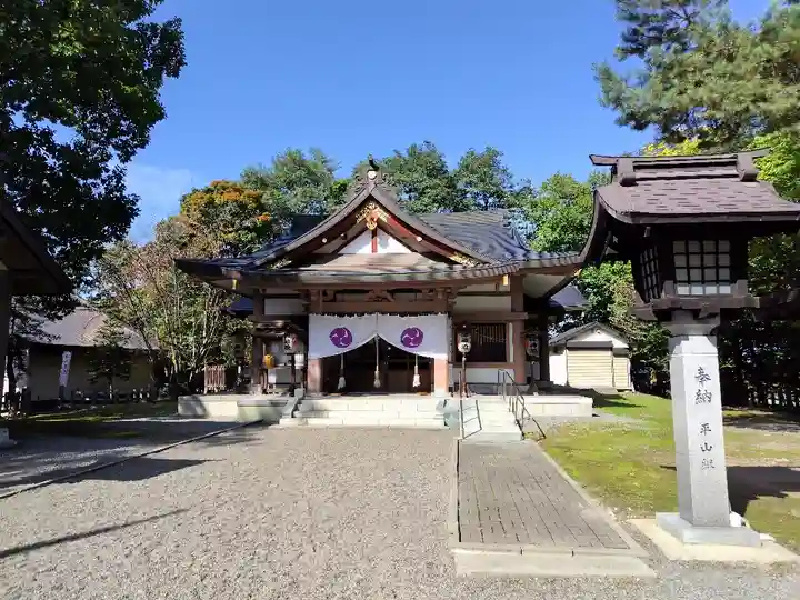 鷹栖神社の本殿・本堂