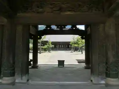 井波別院瑞泉寺の山門・神門