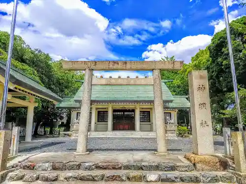 神明社の鳥居