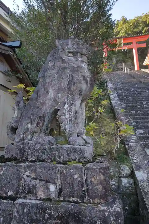 熊野那智大社の狛犬