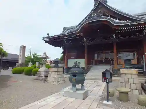 新善光寺の本殿・本堂