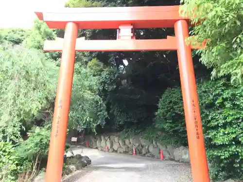 伊豆山神社の鳥居