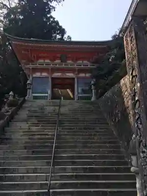 青岸渡寺の山門・神門