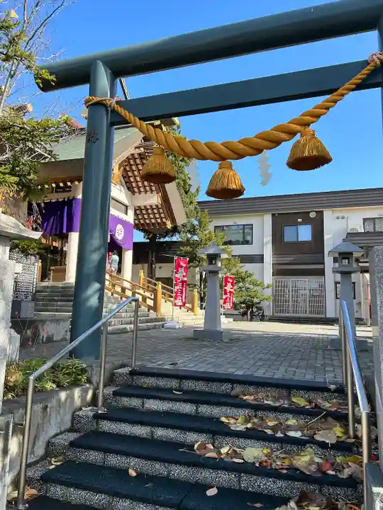 烈々布神社の鳥居