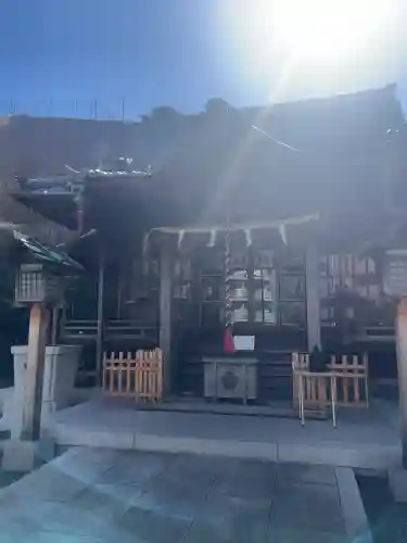 諏訪神社の{uncategorized: "未分類", other: "その他", undefined: "問題あり", building: "その他建物", grave: "お墓", sacred_gate: "鳥居", guardian: "狛犬", statue: "像", buddha: "仏像", history: "歴史", nature: "自然", garden: "庭園", animal: "動物", pagoda: "塔", temizu: "手水舎", mountain_gate: "山門・神門", sanctuary: "本殿・本堂", subordinate: "末社・摂社", art: "芸術", scenery: "景色", jizo: "地蔵", ema: "絵馬", goshuin: "御朱印", omikuji: "おみくじ", items: "授与品その他", amulet: "お守り", goshuincho: "御朱印帳", eats: "食事", festival: "お祭り", votive_dance: "神楽", shichigosan: "七五三参", wedding: "結婚式", experience: "体験その他", initially: "初詣", around: "周辺", anti_infection: "感染症対策"}