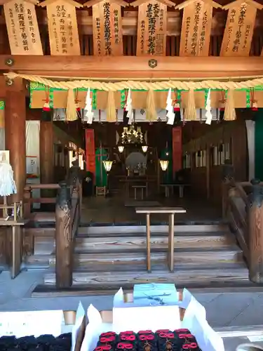 松江護國神社の本殿・本堂