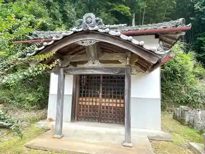 誕生寺のその他建物