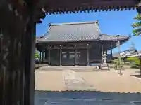 弘誓寺の{uncategorized: "未分類", other: "その他", undefined: "問題あり", building: "その他建物", grave: "お墓", sacred_gate: "鳥居", guardian: "狛犬", statue: "像", buddha: "仏像", history: "歴史", nature: "自然", garden: "庭園", animal: "動物", pagoda: "塔", temizu: "手水舎", mountain_gate: "山門・神門", sanctuary: "本殿・本堂", subordinate: "末社・摂社", art: "芸術", scenery: "景色", jizo: "地蔵", ema: "絵馬", goshuin: "御朱印", omikuji: "おみくじ", items: "授与品その他", amulet: "お守り", goshuincho: "御朱印帳", eats: "食事", festival: "お祭り", votive_dance: "神楽", shichigosan: "七五三参", wedding: "結婚式", experience: "体験その他", initially: "初詣", around: "周辺", anti_infection: "感染症対策"}
