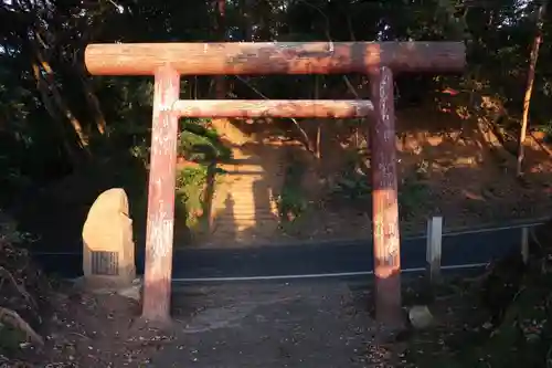 新井崎神社の鳥居