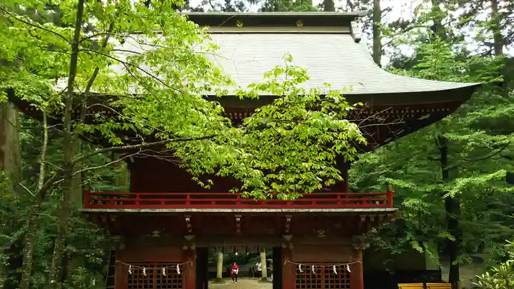 花園神社の山門・神門