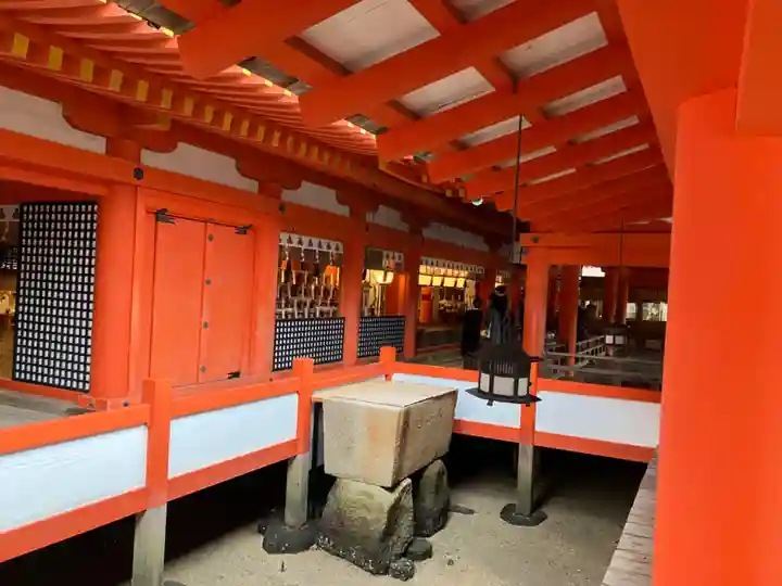 厳島神社の本殿・本堂