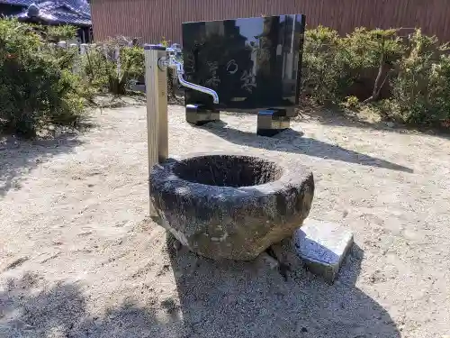 津島社（天王町）の手水舎