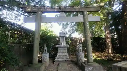 蓮光寺の鳥居