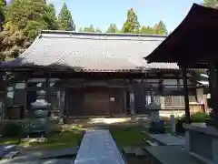 洞雲寺の本殿