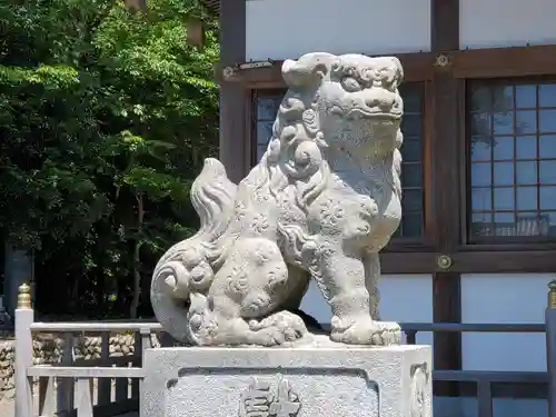 三熊野神社の狛犬