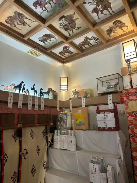 矢先稲荷神社の{uncategorized: "未分類", other: "その他", undefined: "問題あり", building: "その他建物", grave: "お墓", sacred_gate: "鳥居", guardian: "狛犬", statue: "像", buddha: "仏像", history: "歴史", nature: "自然", garden: "庭園", animal: "動物", pagoda: "塔", temizu: "手水舎", mountain_gate: "山門・神門", sanctuary: "本殿・本堂", subordinate: "末社・摂社", art: "芸術", scenery: "景色", jizo: "地蔵", ema: "絵馬", goshuin: "御朱印", omikuji: "おみくじ", items: "授与品その他", amulet: "お守り", goshuincho: "御朱印帳", eats: "食事", festival: "お祭り", votive_dance: "神楽", shichigosan: "七五三参", wedding: "結婚式", experience: "体験その他", initially: "初詣", around: "周辺", anti_infection: "感染症対策"}