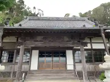 西行寺の本殿・本堂