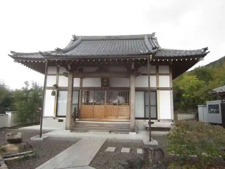 極楽寺の本殿・本堂