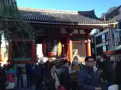 浅草寺の山門