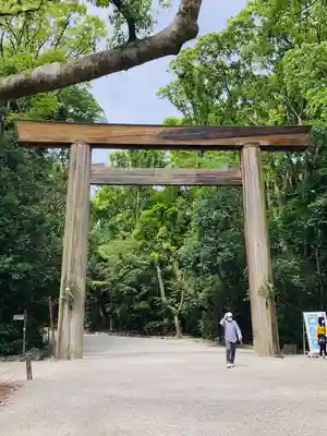 熱田神宮の鳥居