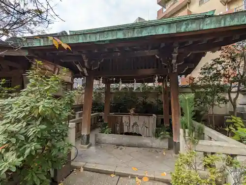 小野照崎神社の手水