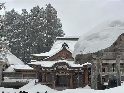 出羽神社(出羽三山神社)~三神合祭殿~の本殿・本堂