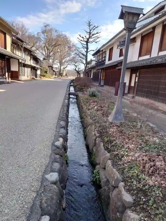 白鳥神社の周辺