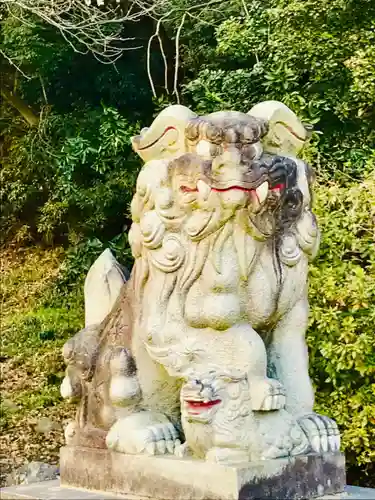 金獄神社の狛犬